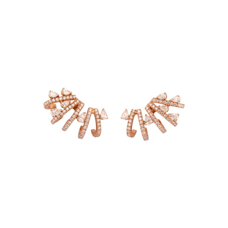 Climber earrings in rose gold with diamonds, the elegance to wear this Christmas